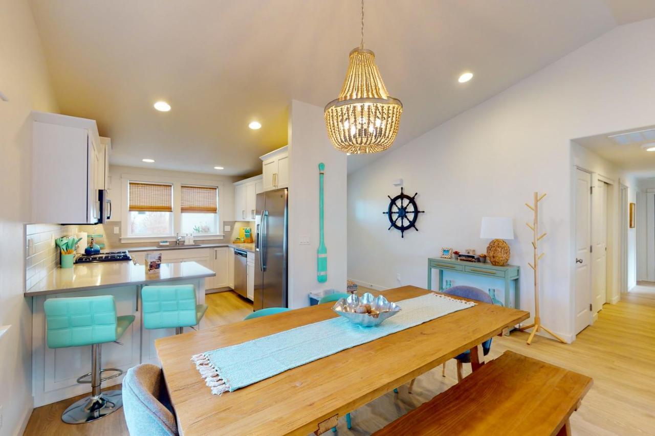 Turquoise Dreams Villa Lincoln City Ngoại thất bức ảnh