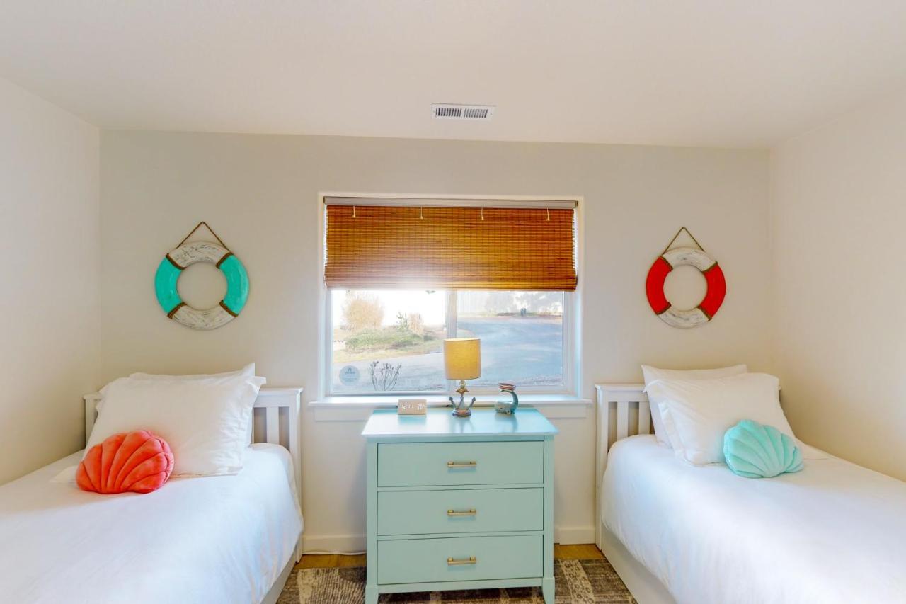Turquoise Dreams Villa Lincoln City Ngoại thất bức ảnh