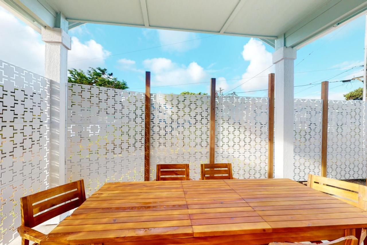 Turquoise Dreams Villa Lincoln City Ngoại thất bức ảnh